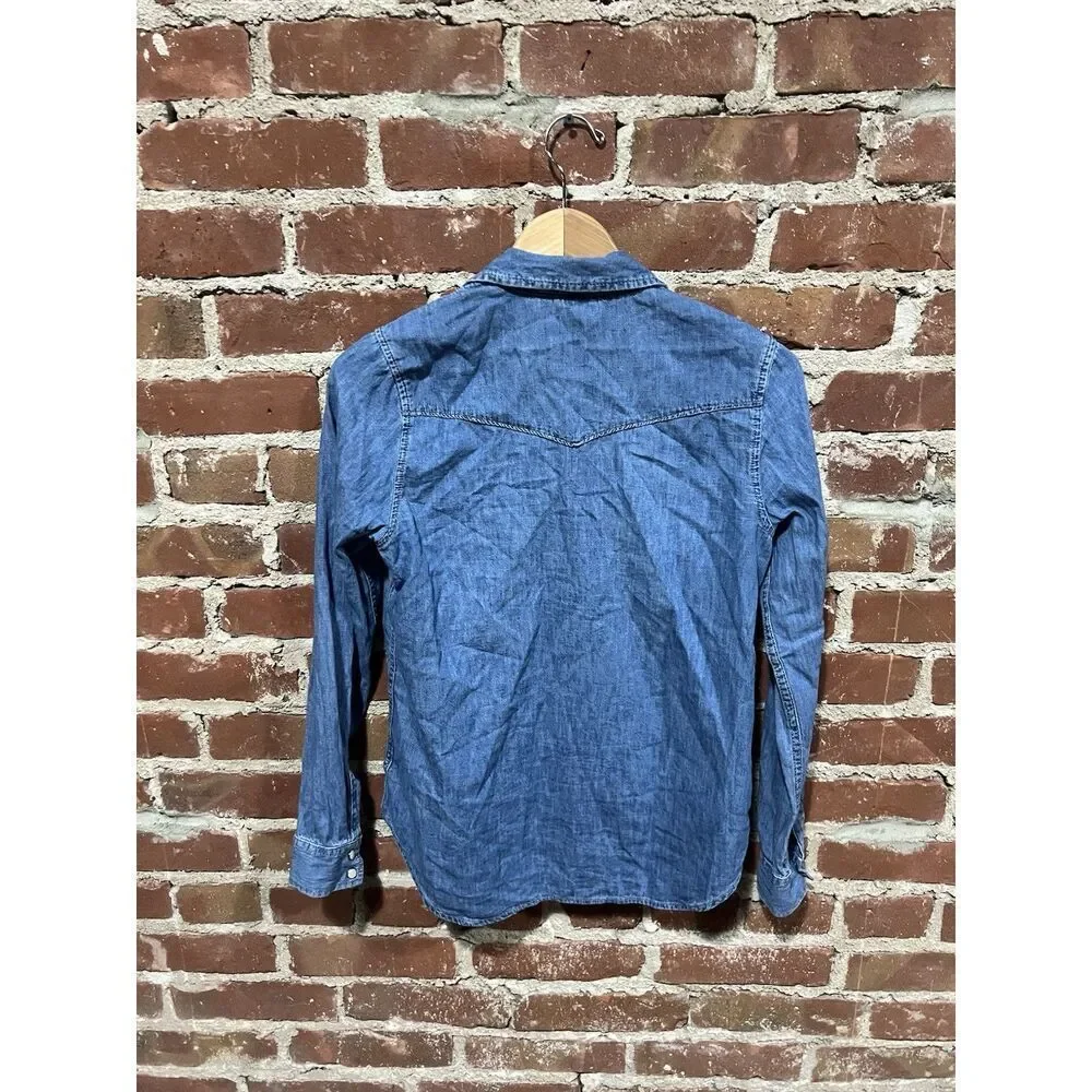 Gap Womens Blue Denim Long Sleeve Button Up Double Pocket Shirt Size Small - Picture 2 of 3